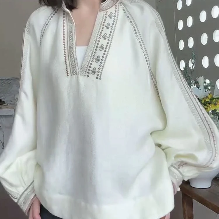 国风复古洋气刺绣衬衫女秋季新款大码300斤宽松设计感小众上衣ins