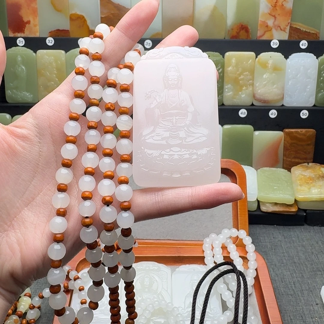 m***”非金属方解石玉观音