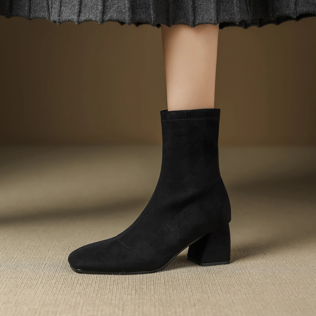 法式磨砂方头粗跟短靴女2025新款秋冬季加绒马丁靴时尚瘦瘦靴单靴