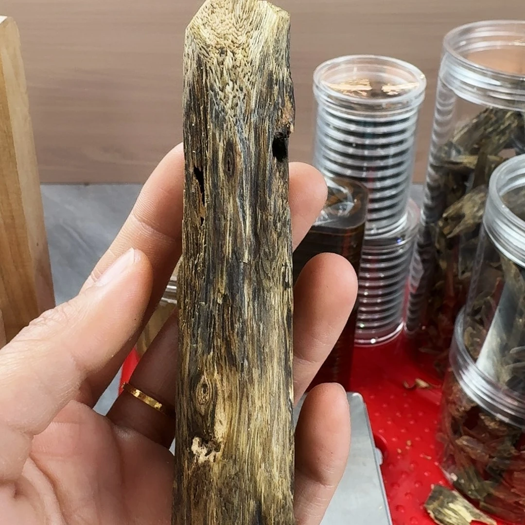 香料绿奇楠虫漏白棋28克