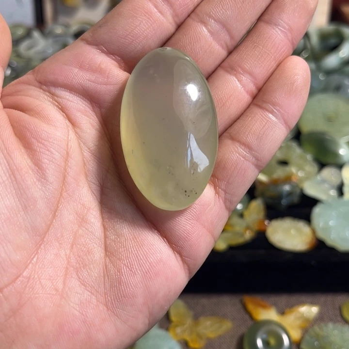 合金蛇纹石玉颈饰