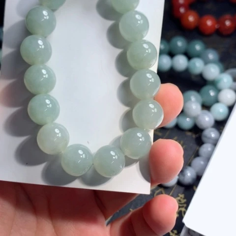 定制翡翠未镶嵌只**见1……