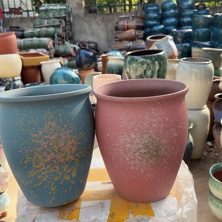 口18高22两个盆子。