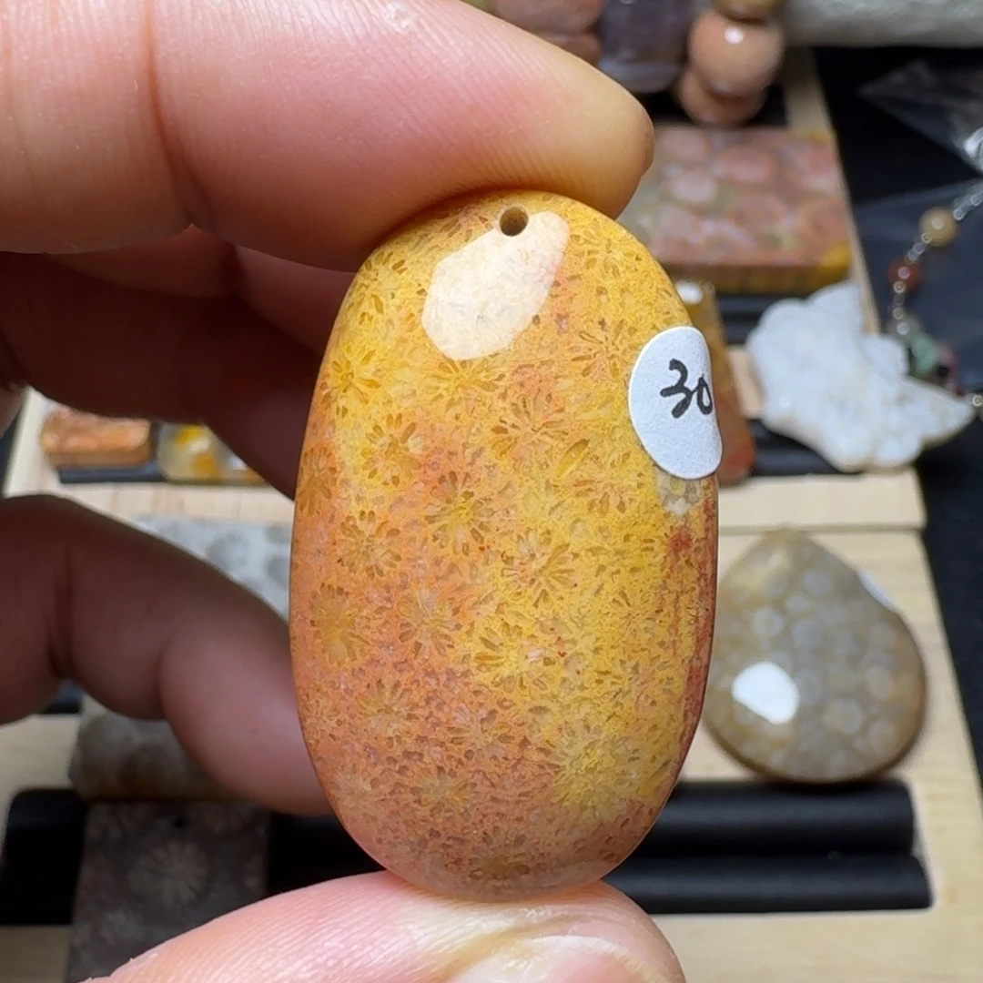 硅化玉未镶嵌纯天然色有机玉石保真色