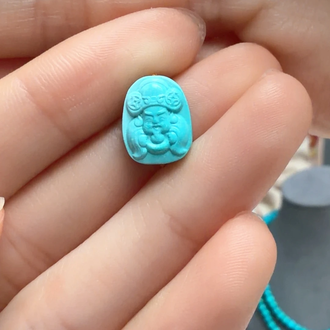 绿松石未镶嵌颈饰