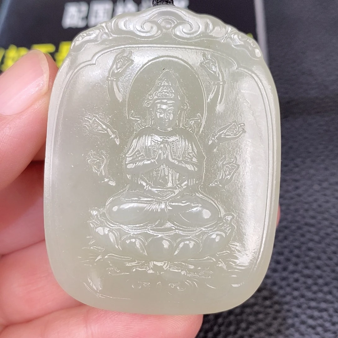 颈饰未镶嵌和田玉