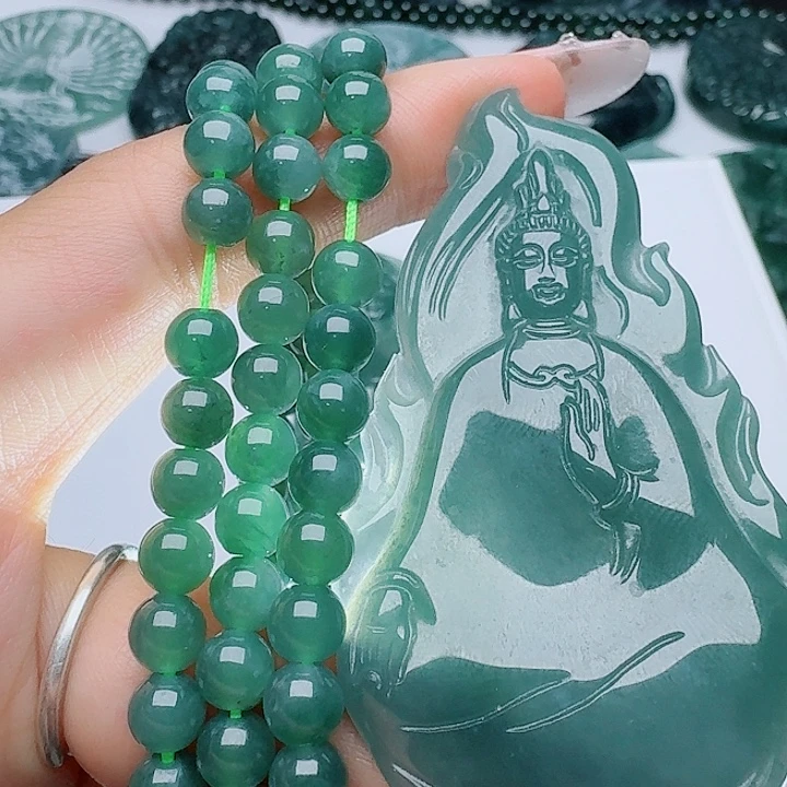 翡翠未镶嵌颈饰111