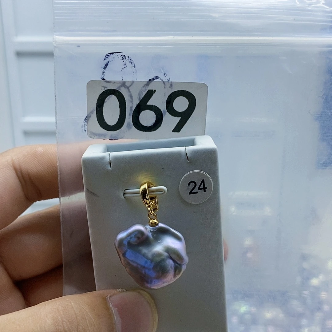 淡水珍珠合金颈饰