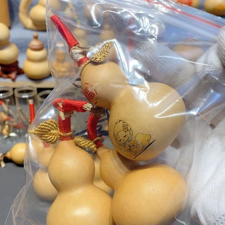 李**?你嘎哈呢还是补发一个吧实在