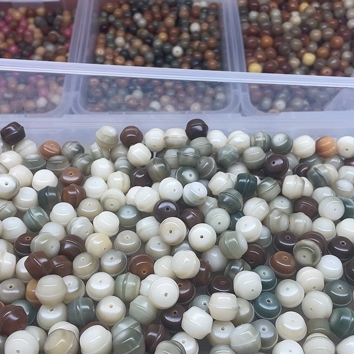 小***猫白玉菩提吊坠瑕疵14多宝蜜罐120颗