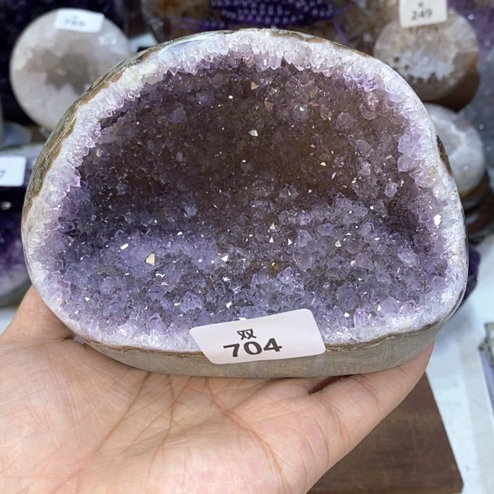 未镶嵌水晶大型摆件（非配饰）