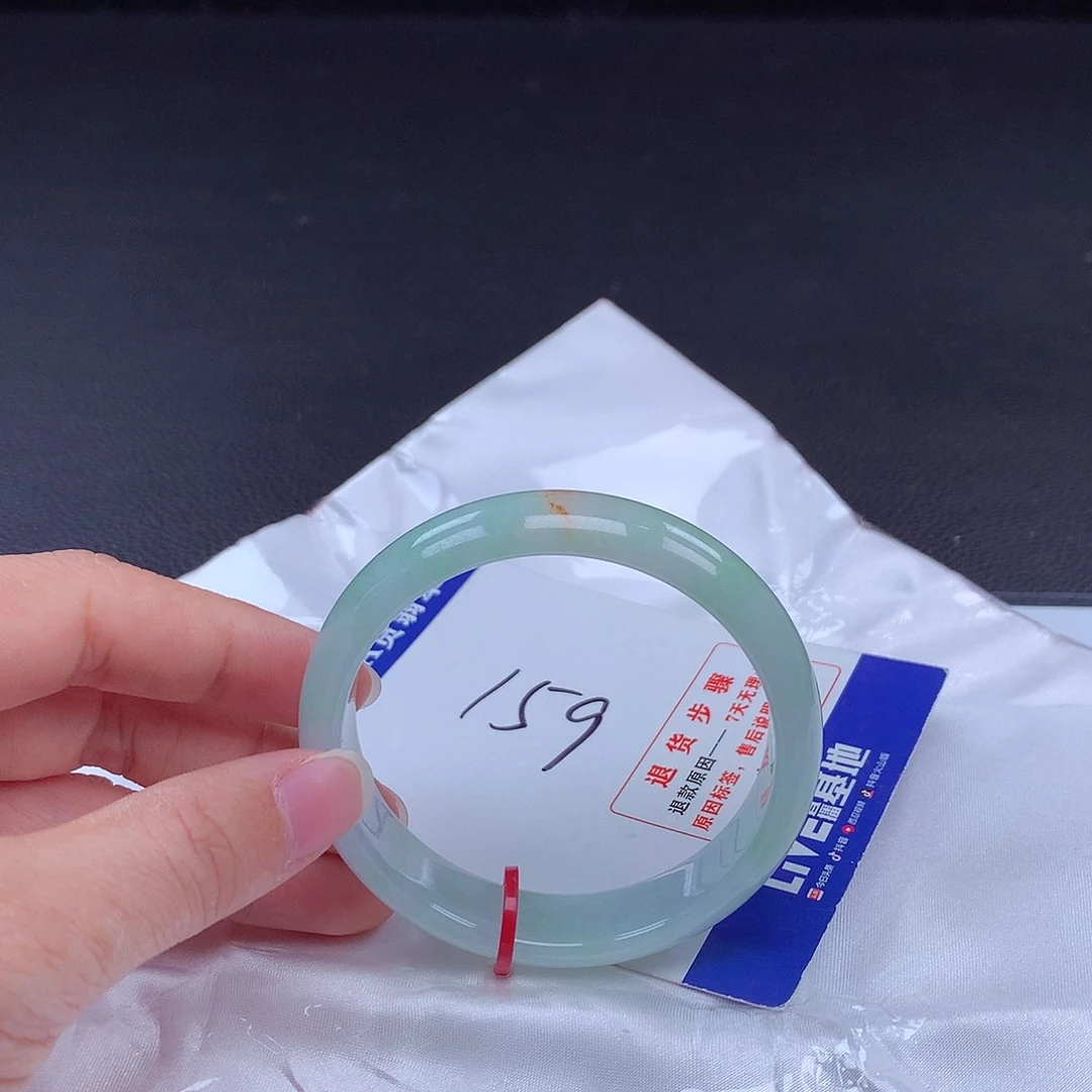 翡翠手镯未镶嵌手镯000167