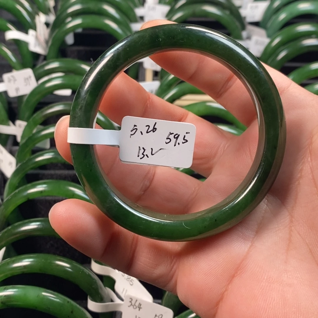 和田玉（碧玉）未镶嵌手镯59