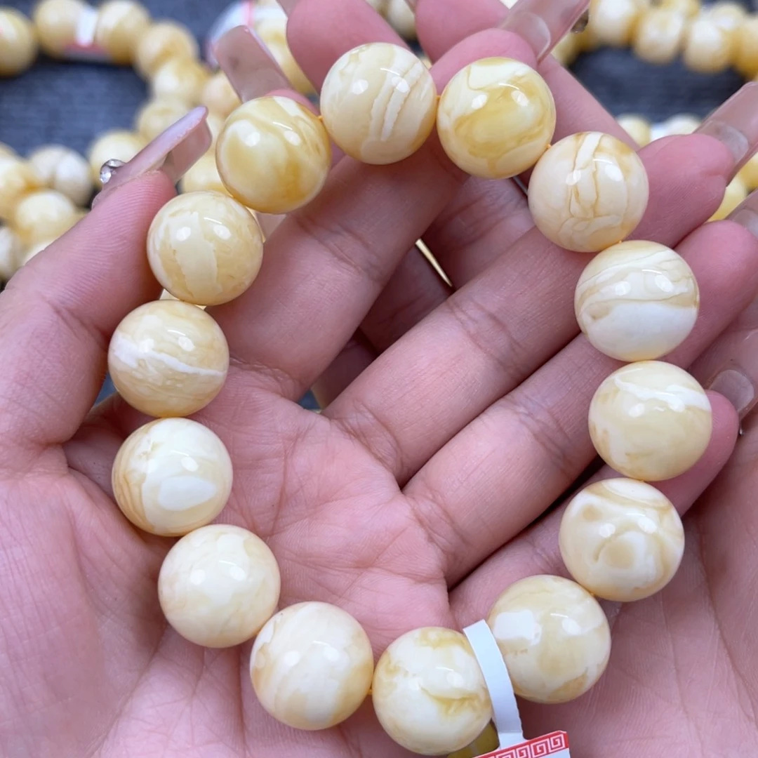 琥珀裸石未镶嵌木**尺寸