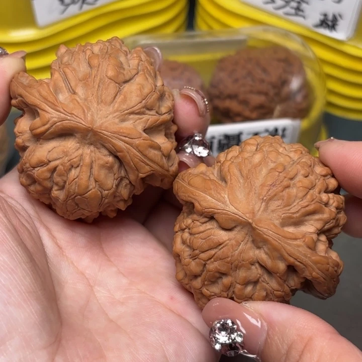 文玩核桃吊坠53-33390-02