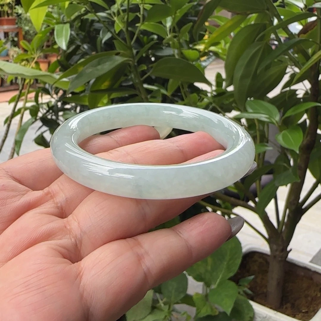 翡翠手镯未镶嵌52.8圆条