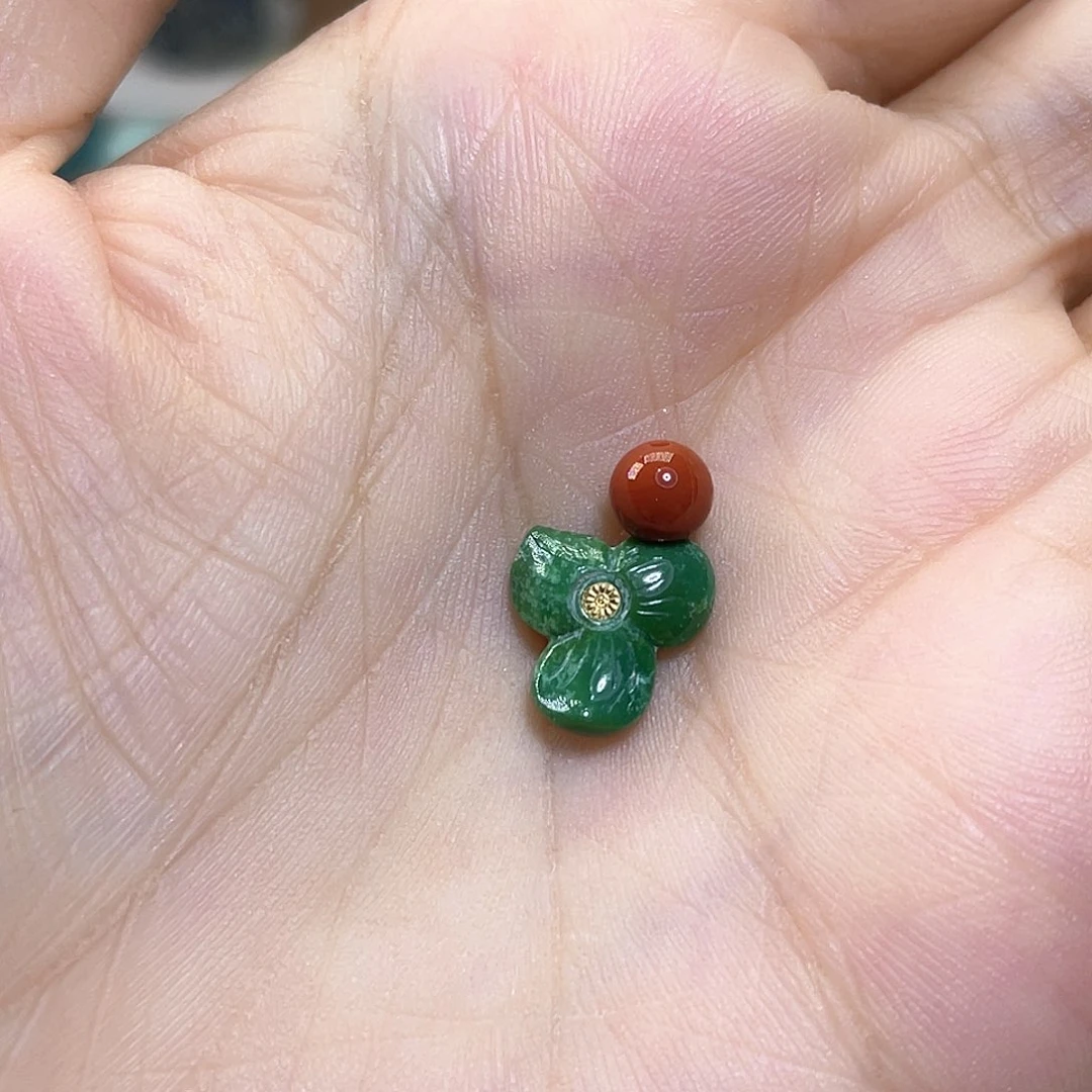 南红玛瑙配饰未镶嵌