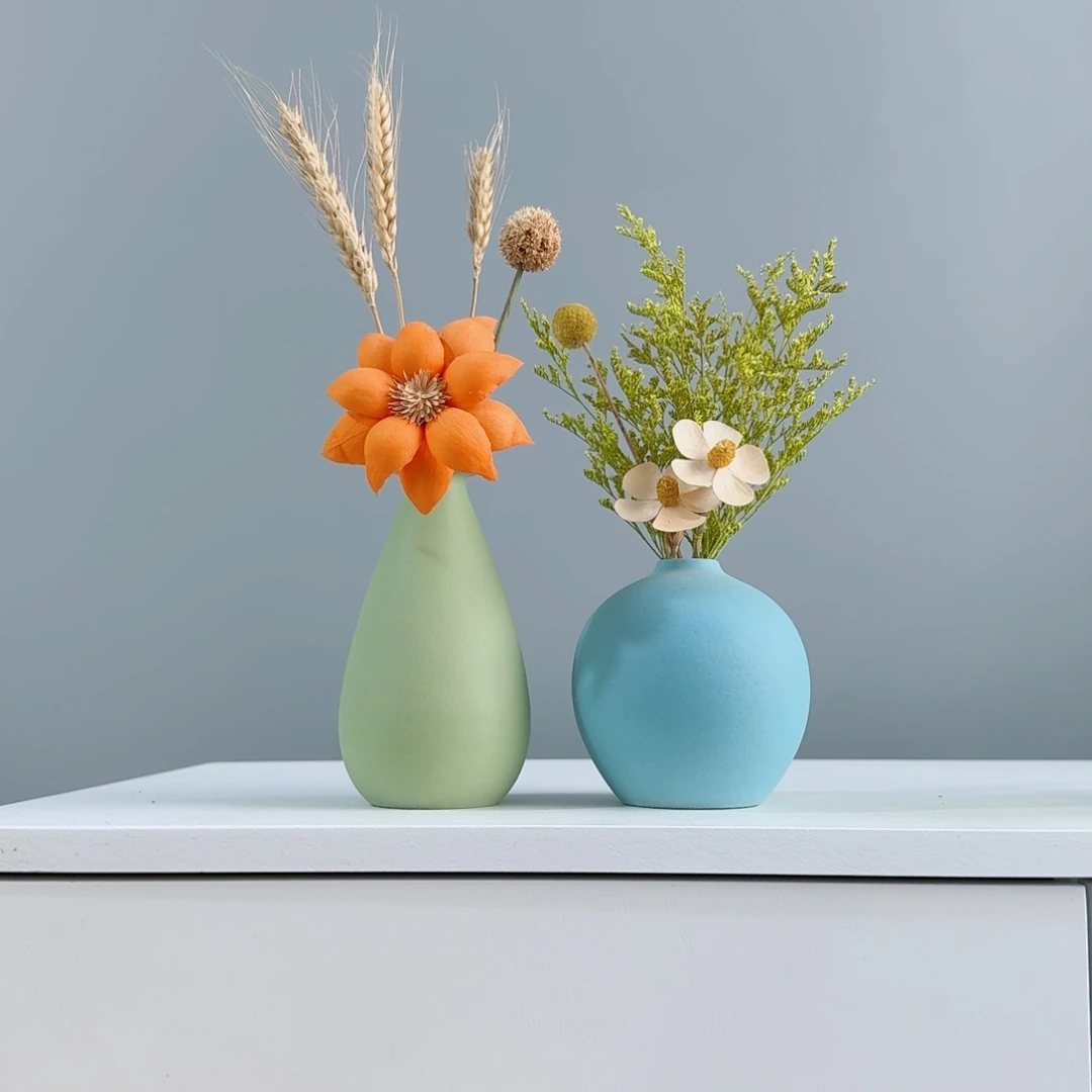 摆件陶瓷小花瓶含花总高约20-30cm