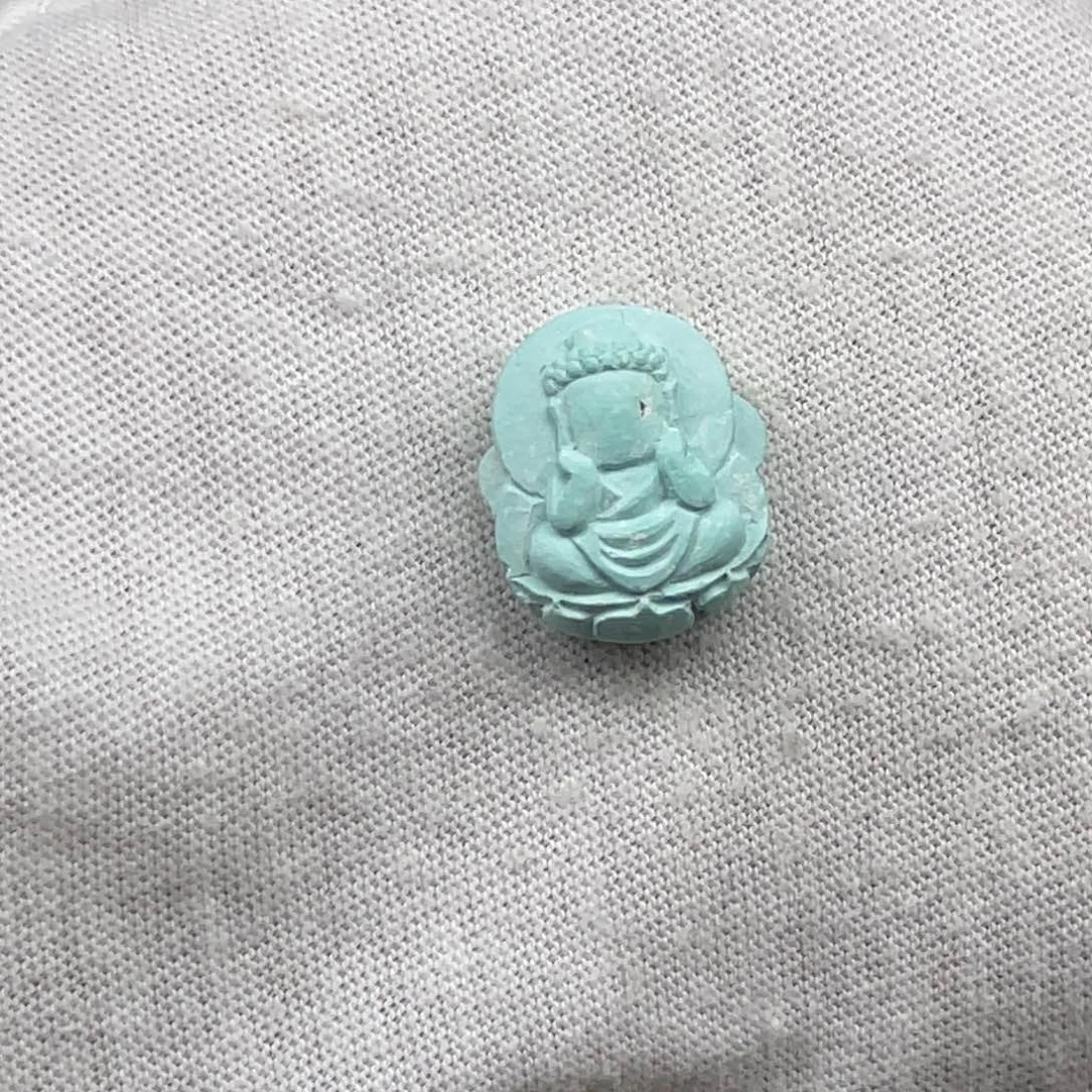 刘***恕未镶嵌珠子南红玛瑙