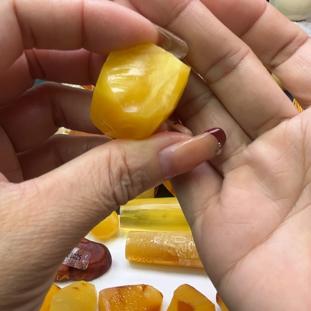 悦***士定制琥珀未镶嵌蜜蜡原石不退不换
