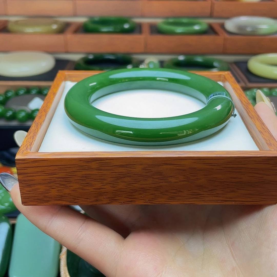 和田玉和田玉碧玉手镯56未镶嵌