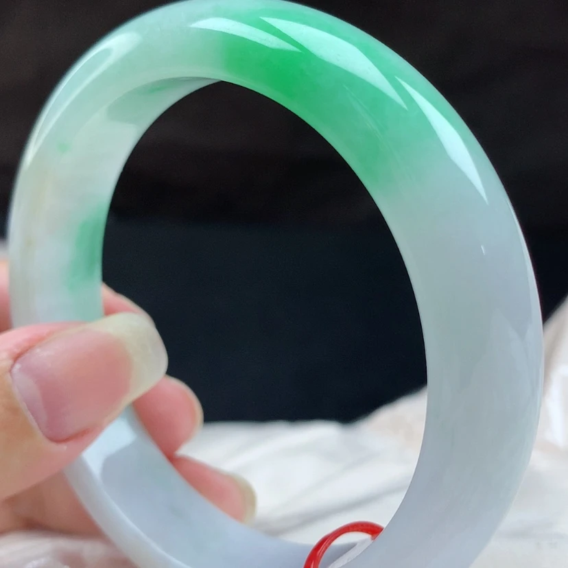 【闪购商品】翡翠手镯未镶嵌来**雨96793，