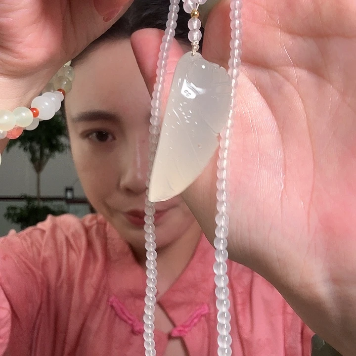 海***娘蛇纹石玉足银镶嵌颈饰