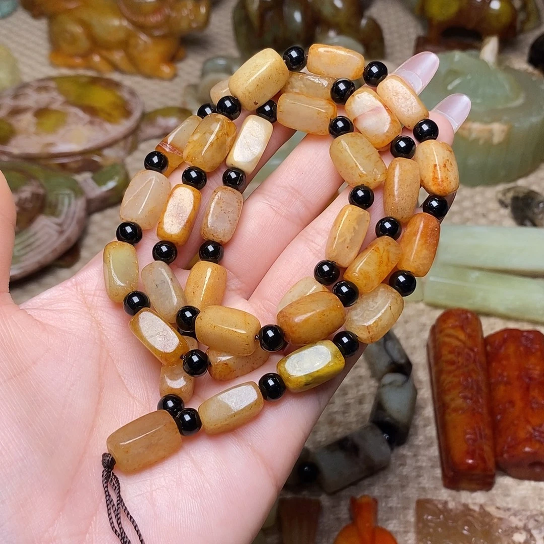 蛇纹石玉未镶嵌颈饰