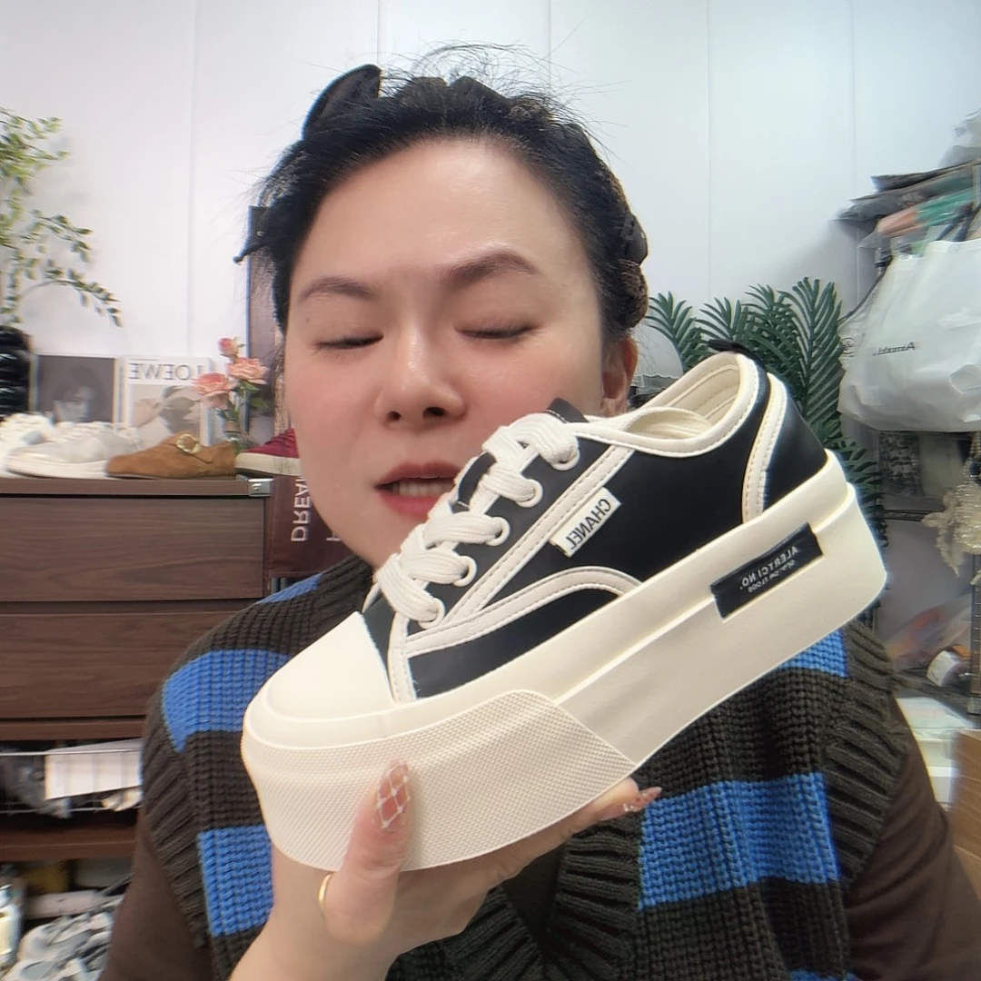 不想和谁一起吃饭就直说