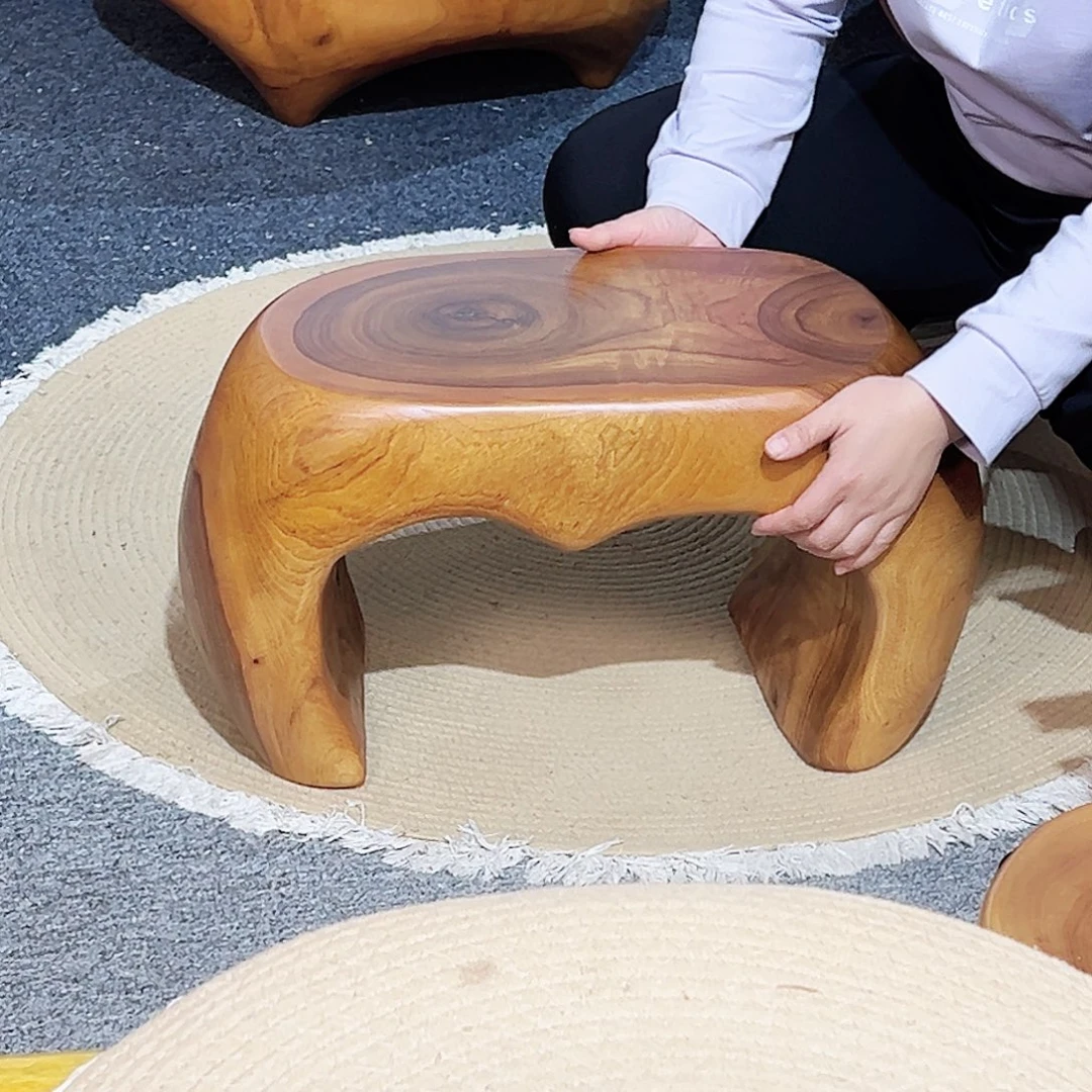 20 号香樟木尺寸：50-26-29cm