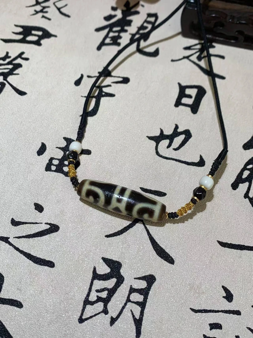 （牙黄法帽）玛瑙项链F1069