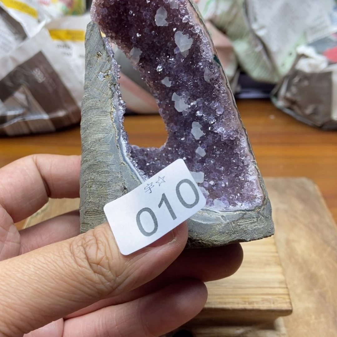 紫晶天然水晶摆件未镶嵌