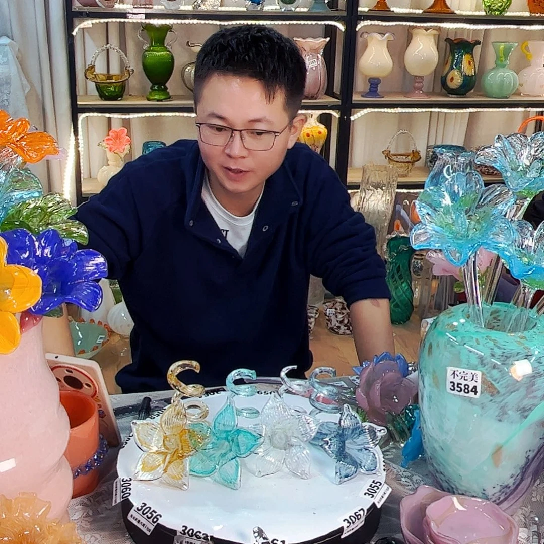 4朵夜光烛台 家悦琉璃工艺品