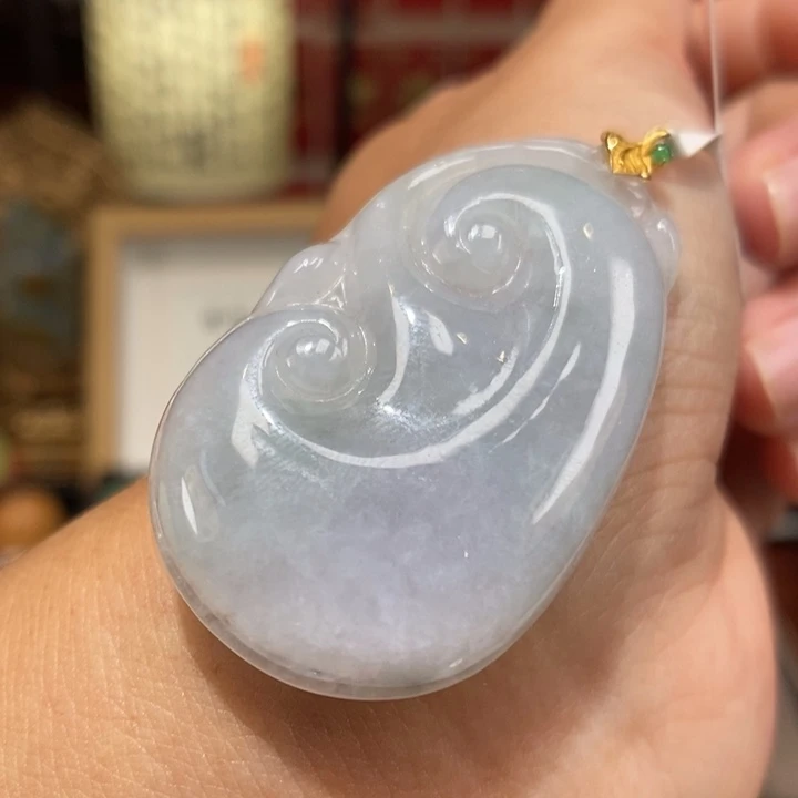 【闪购商品】颈饰18K金镶嵌翡翠95