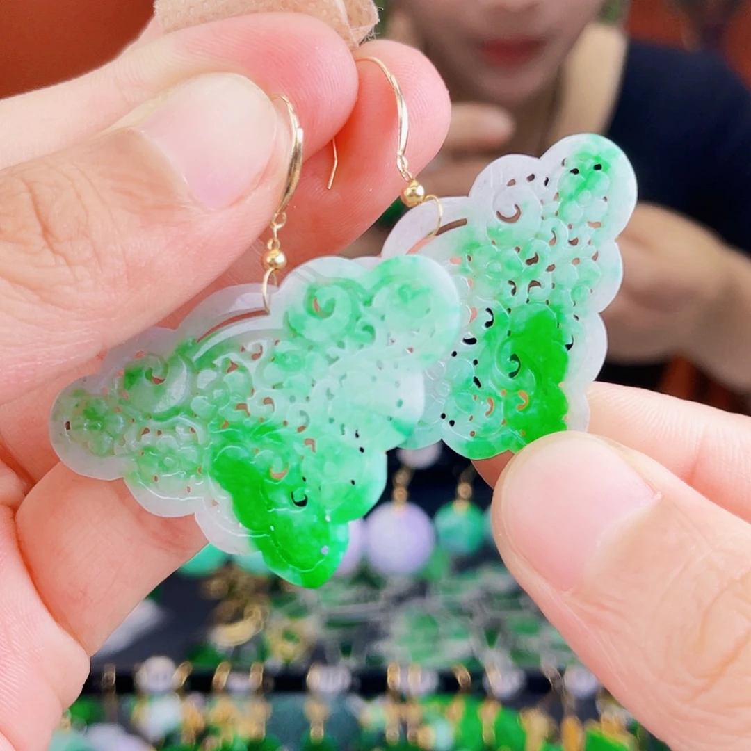 翡翠18K金镶嵌耳饰