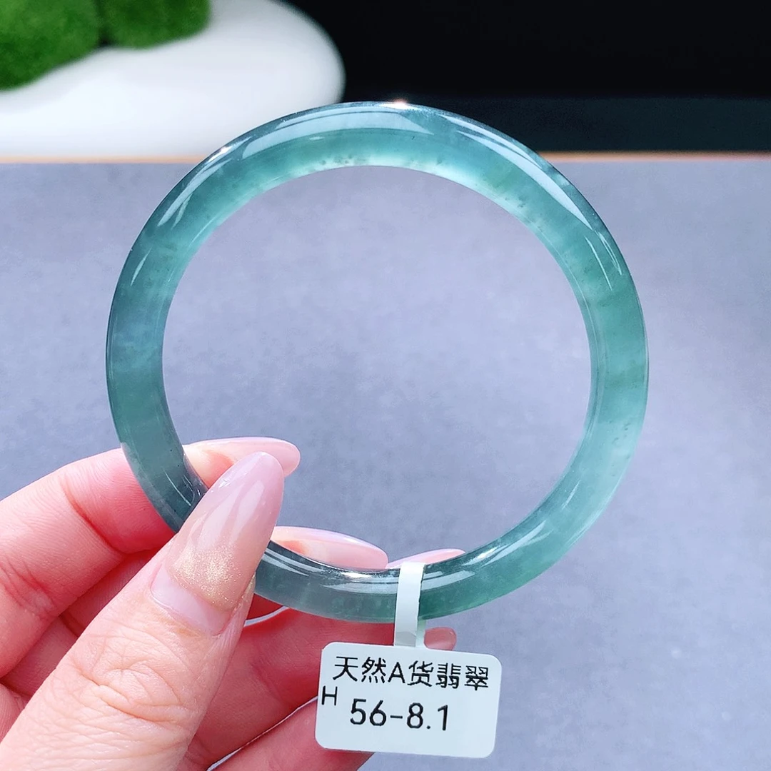 未镶嵌手镯（圆镯）翡翠