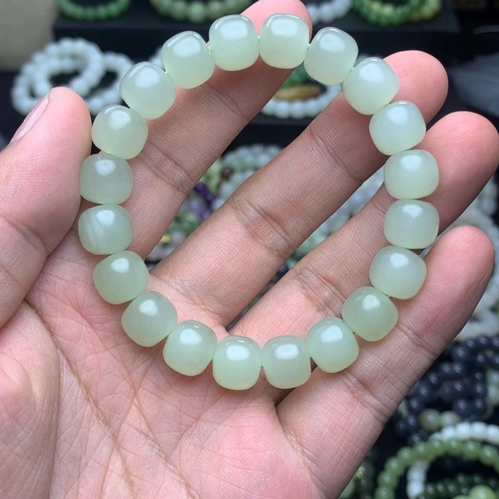 和田玉未镶嵌手串