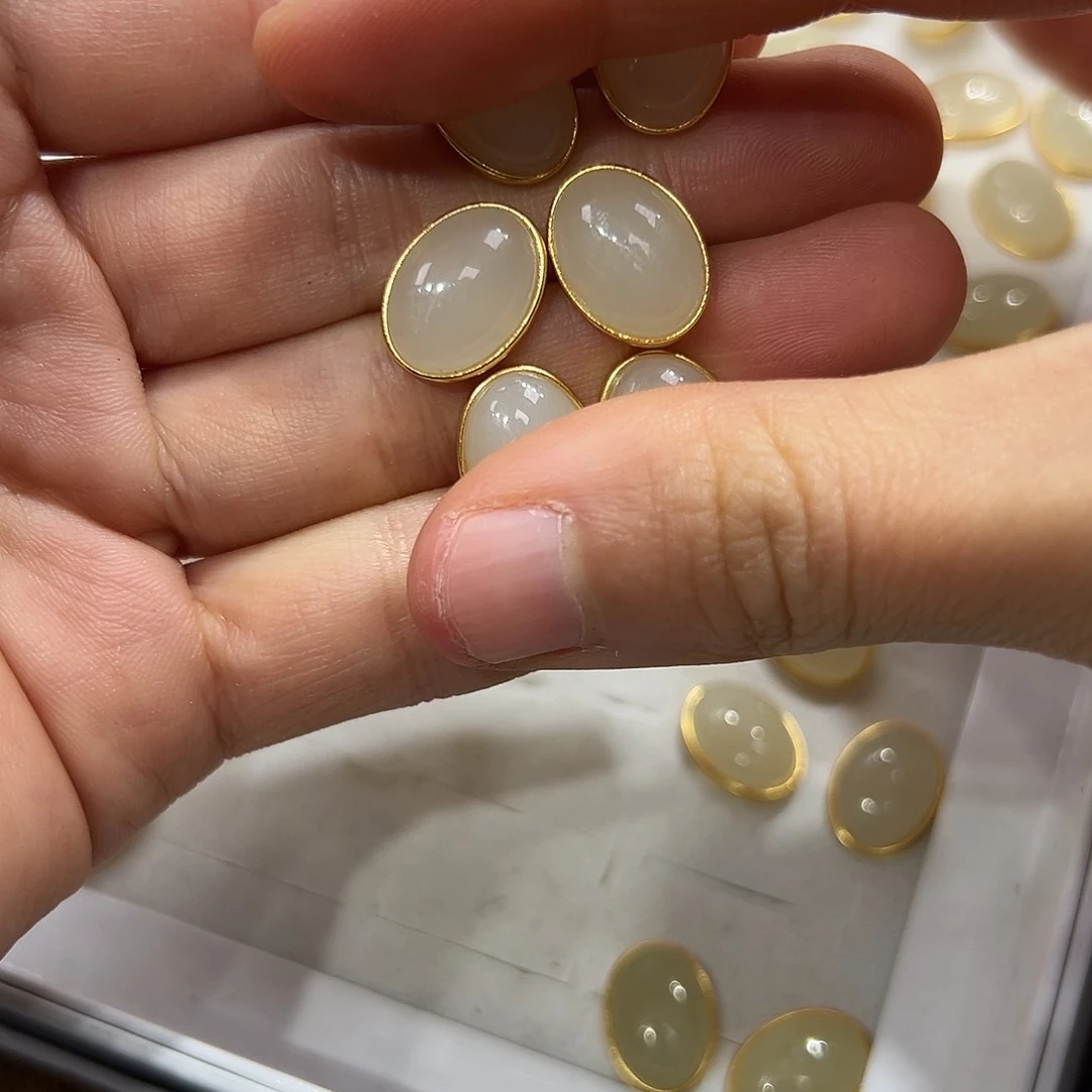 和田玉耳饰银S925镶嵌超*