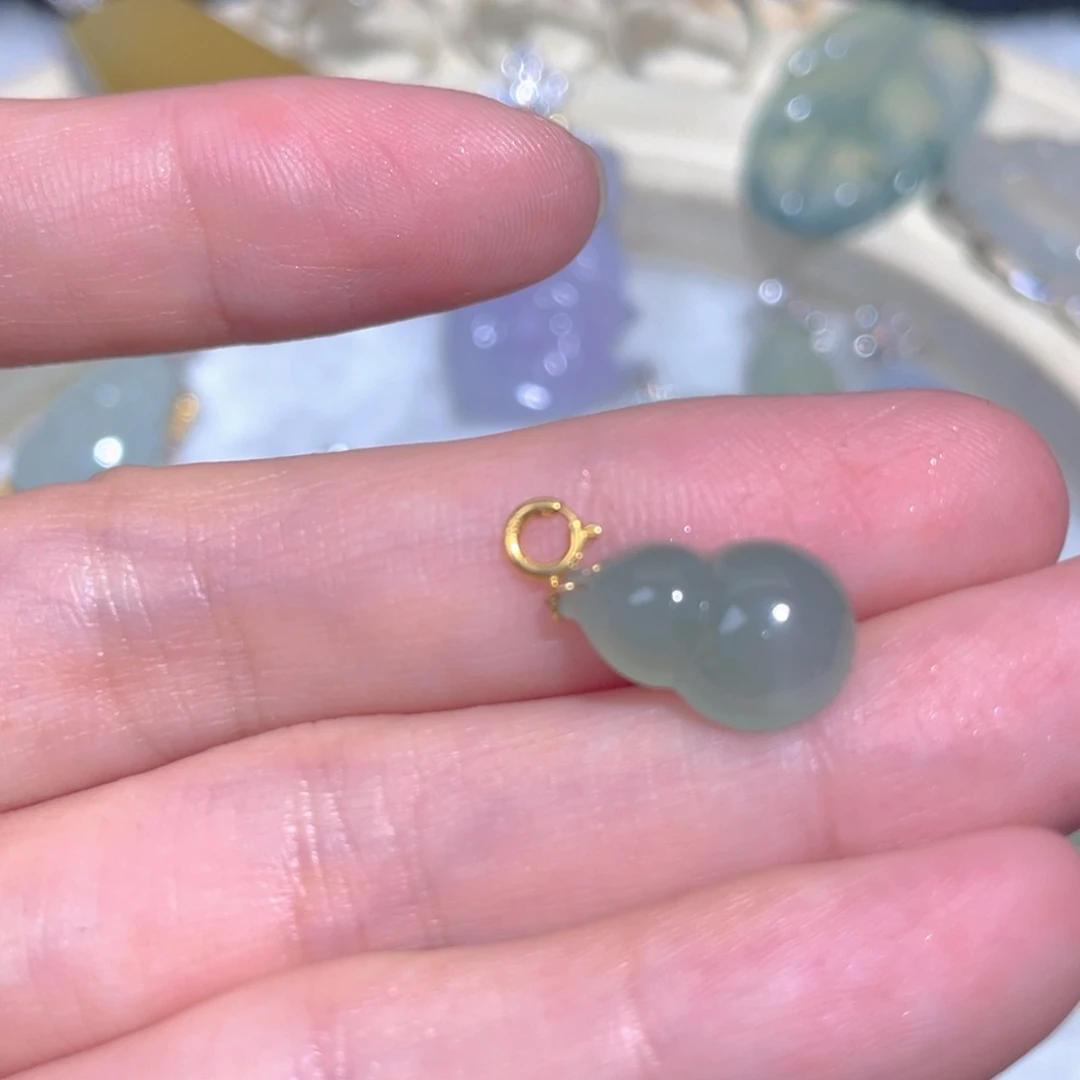 翡翠颈饰18K金镶嵌翡翠