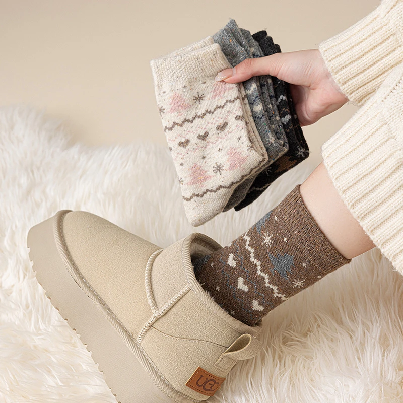 冬季费尔岛羊毛袜子女加厚保暖中筒袜复古森系百搭外穿厚款长袜子