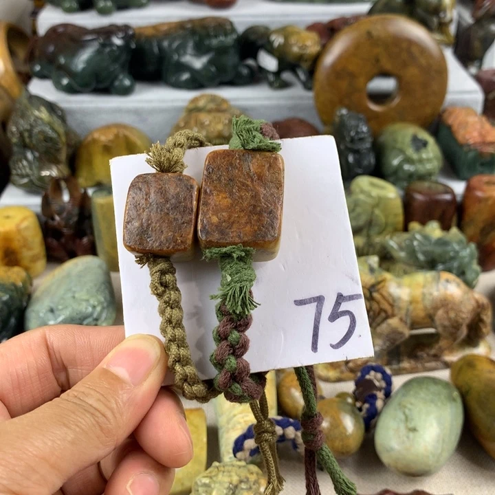 微***醺岫岩河磨玉（透闪石质玉）未镶嵌珠宝奇石