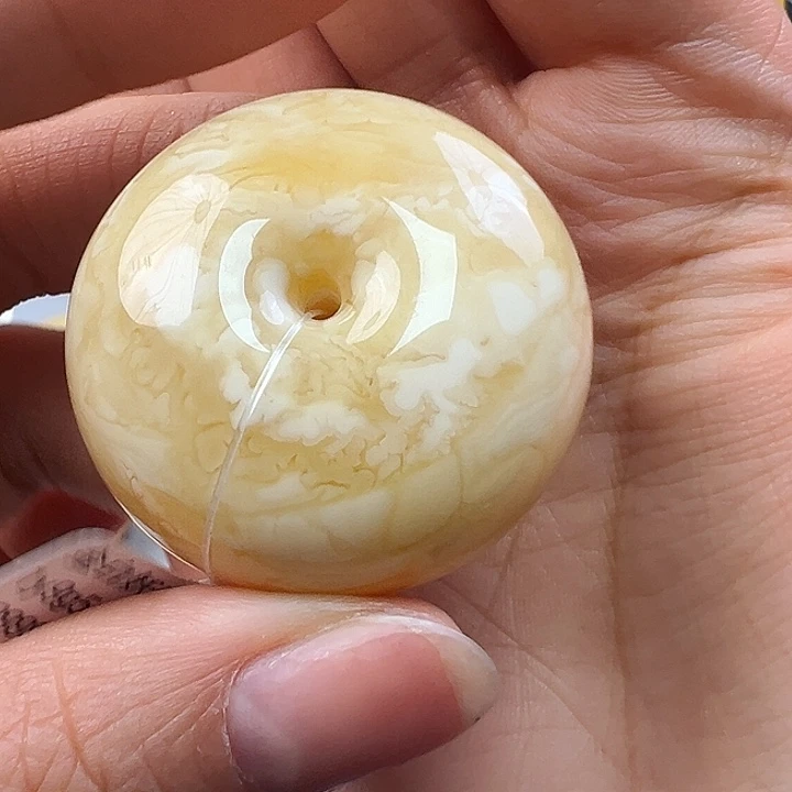蜜蜡未镶嵌珠宝奇石