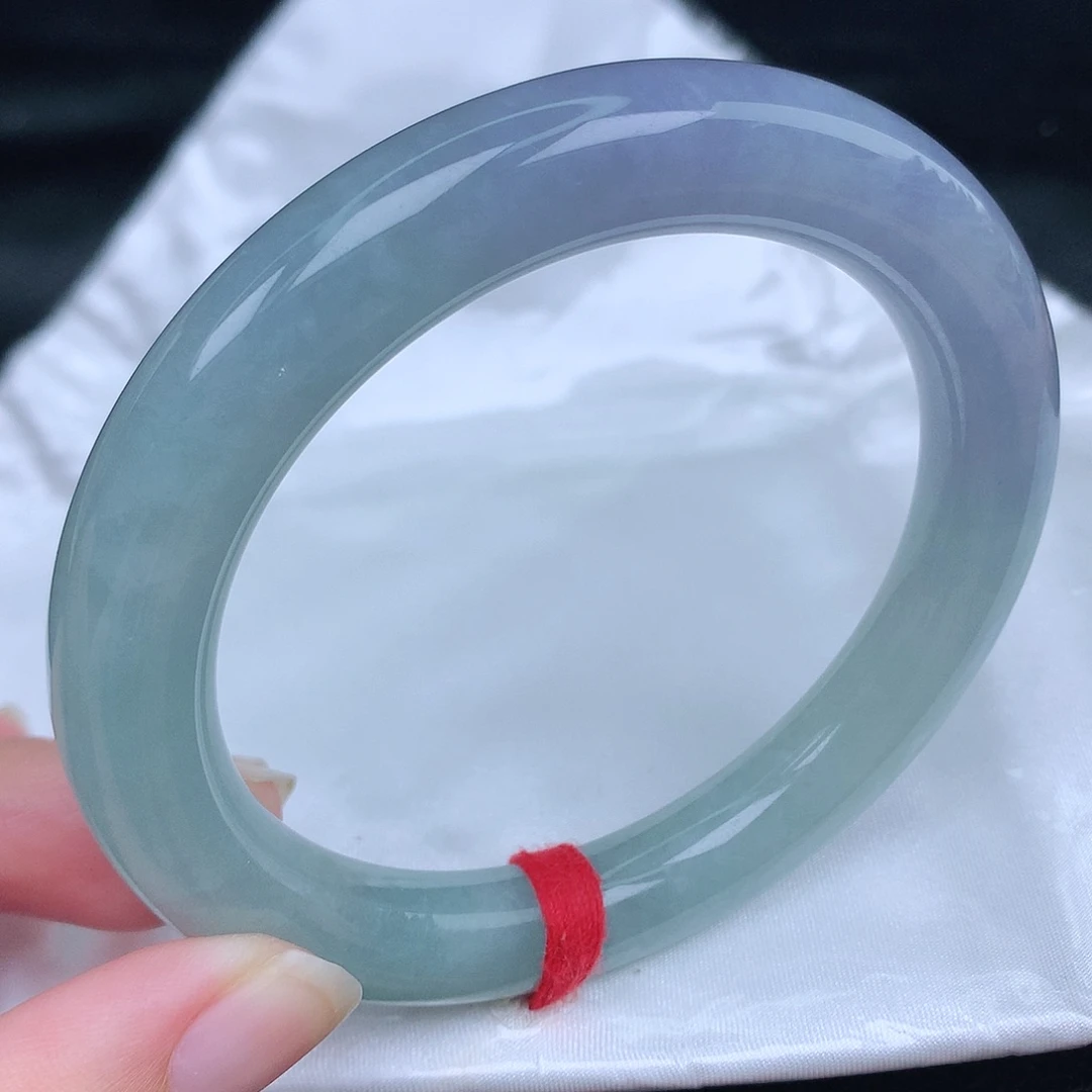 未镶嵌手镯（圆镯）翡翠天然