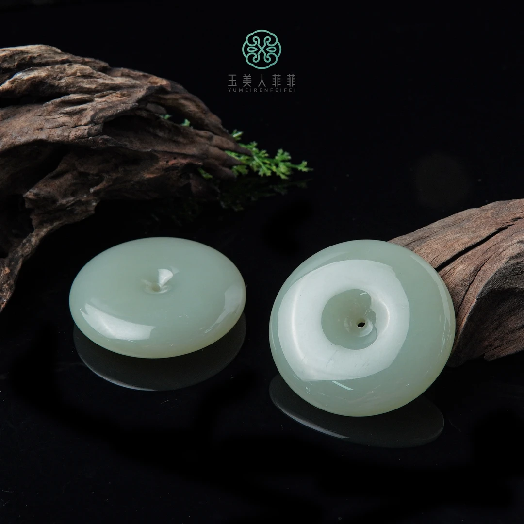 珠光宝气-和田玉大平安扣吊坠约50mm-多样性发一