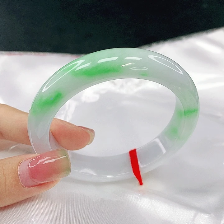 翡翠未镶嵌手镯圈53，58082