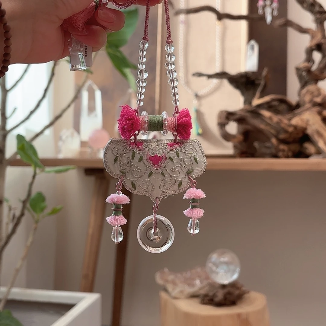 未镶嵌车挂水晶设计款