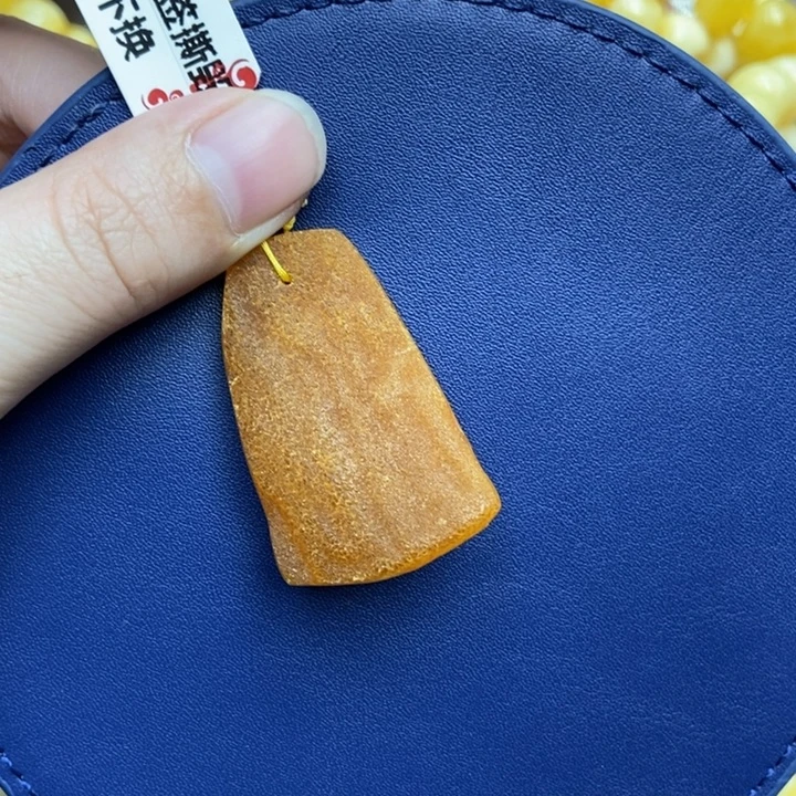 琥珀未镶嵌珠宝奇石203