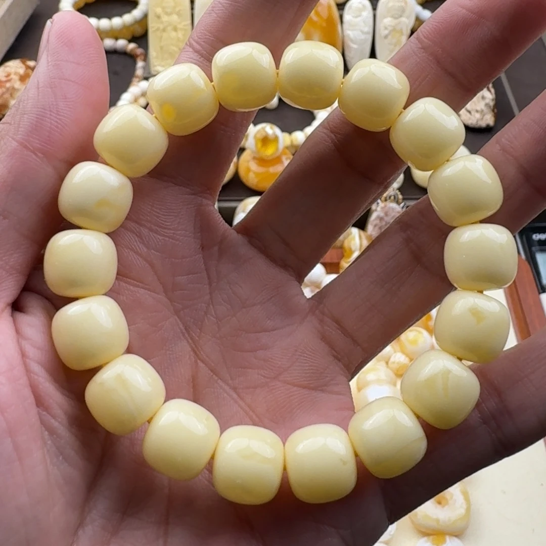 琥珀未镶嵌裸石蜜蜡