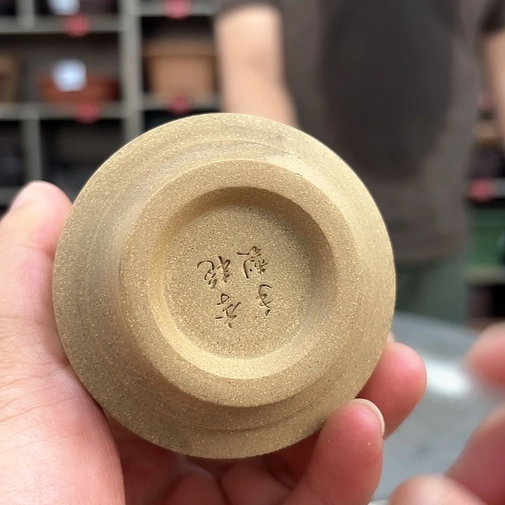 紫砂花盆飛紫砂的颜色很好看