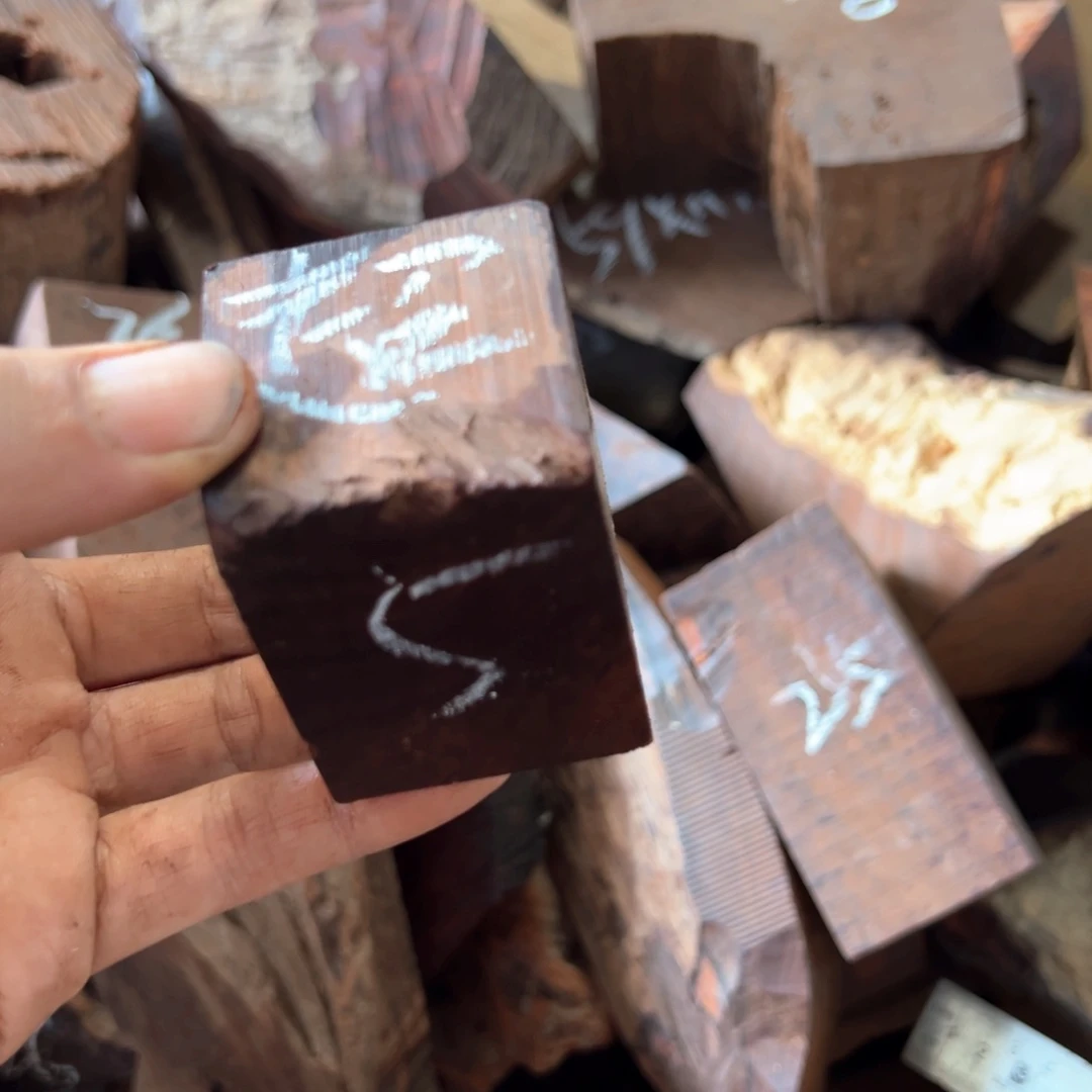 交趾黄檀（大红酸枝）超****节